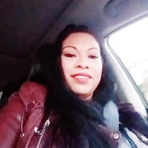 Meet your Posher, Paola